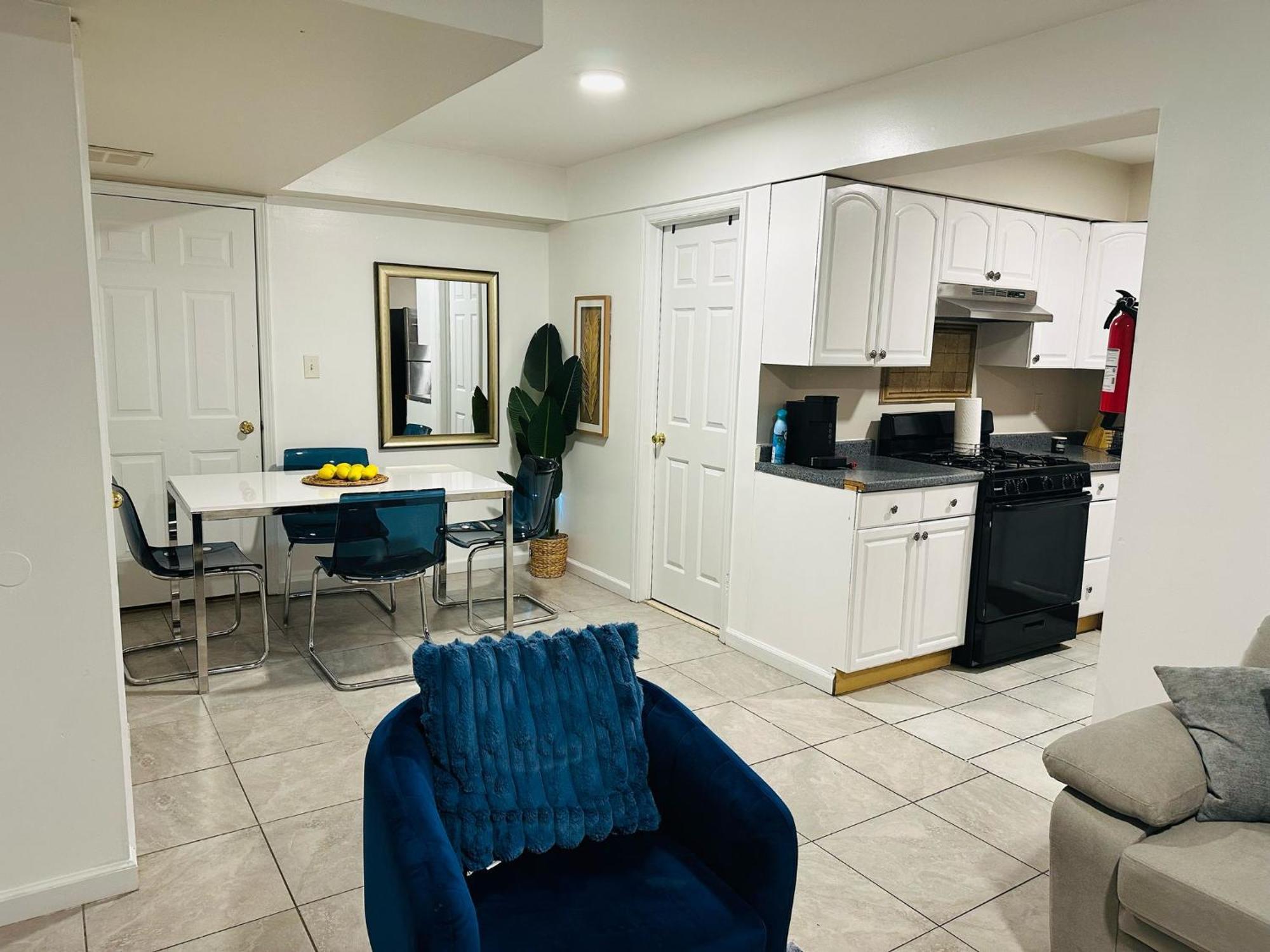 Cosy Bedroom 6 Minutes To Ewr Prudential Hotels Pen Station Newark Ngoại thất bức ảnh